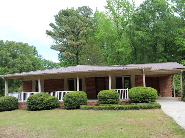 115 ELM St, Guin, AL 35563
