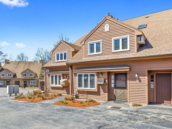 25 Casablanca Ct, Unit 25, Haverhill, MA 01832