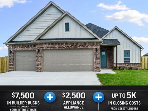 732 Jenison Road, Tontitown, AR 72762