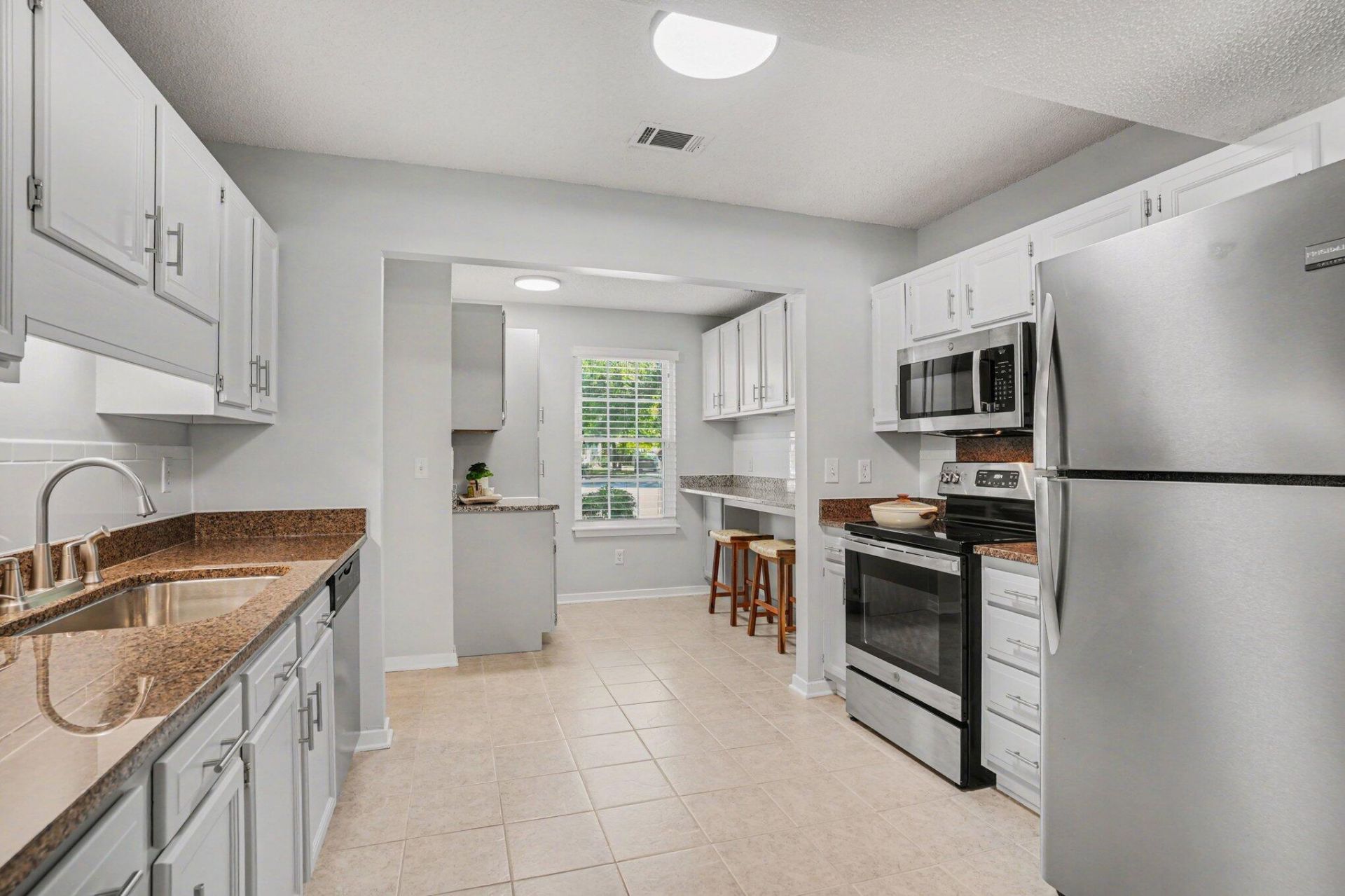 2026 Armory Drive Photo 15