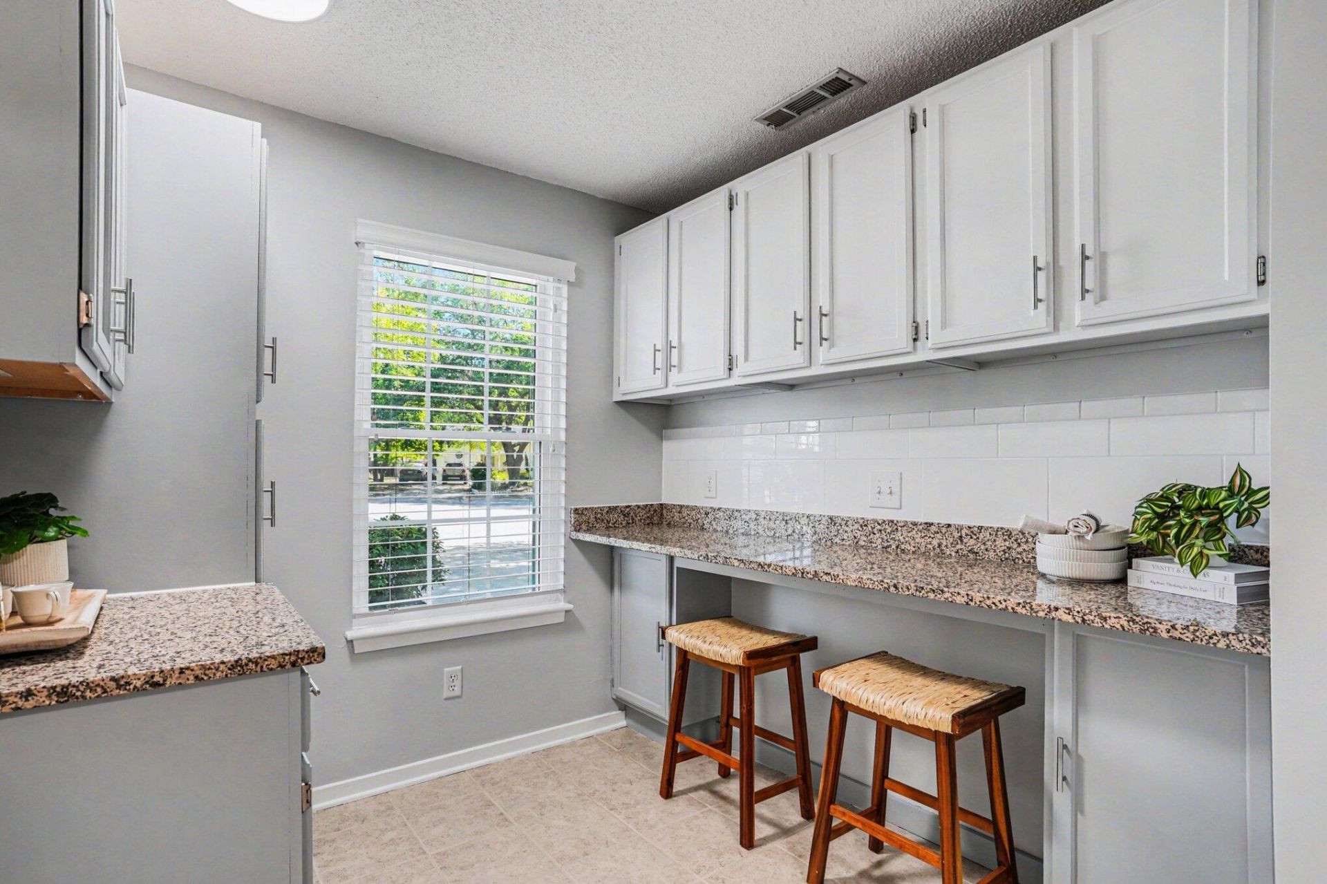 2026 Armory Drive Photo 17