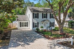 2026 Armory Drive photo 4