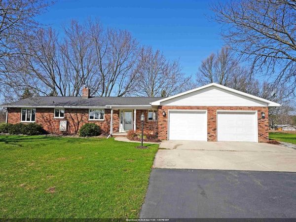 18918 CTH T, Denmark, WI 54208