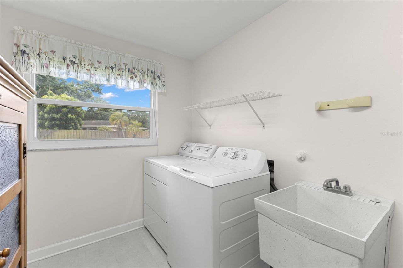 2670 Westchester Drive N, Clearwater, FL 33761 Photo