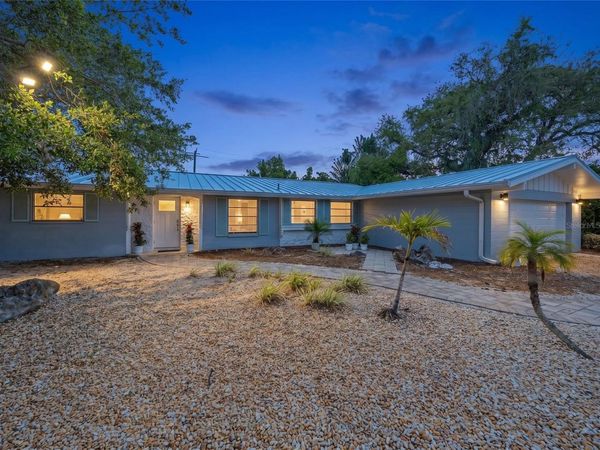 611 VENICE LANE, SARASOTA, FL 34242