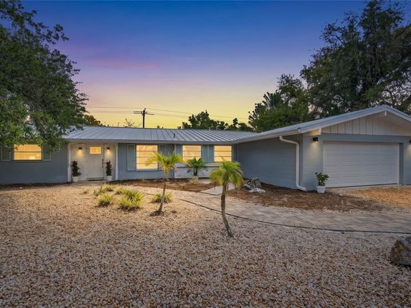 611 VENICE LANE, SARASOTA, FL 34242