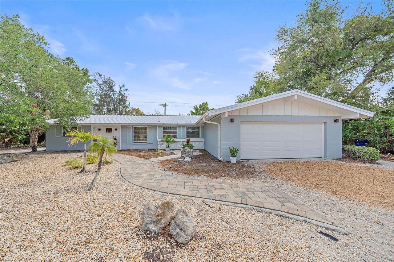 611 Venice Lane, Sarasota, FL 34242 Photo