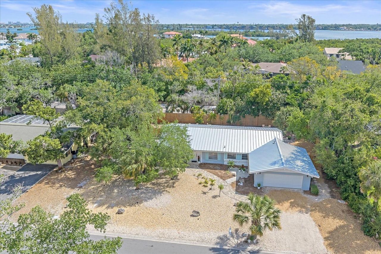 611 Venice Lane, Sarasota, FL 34242 Photo