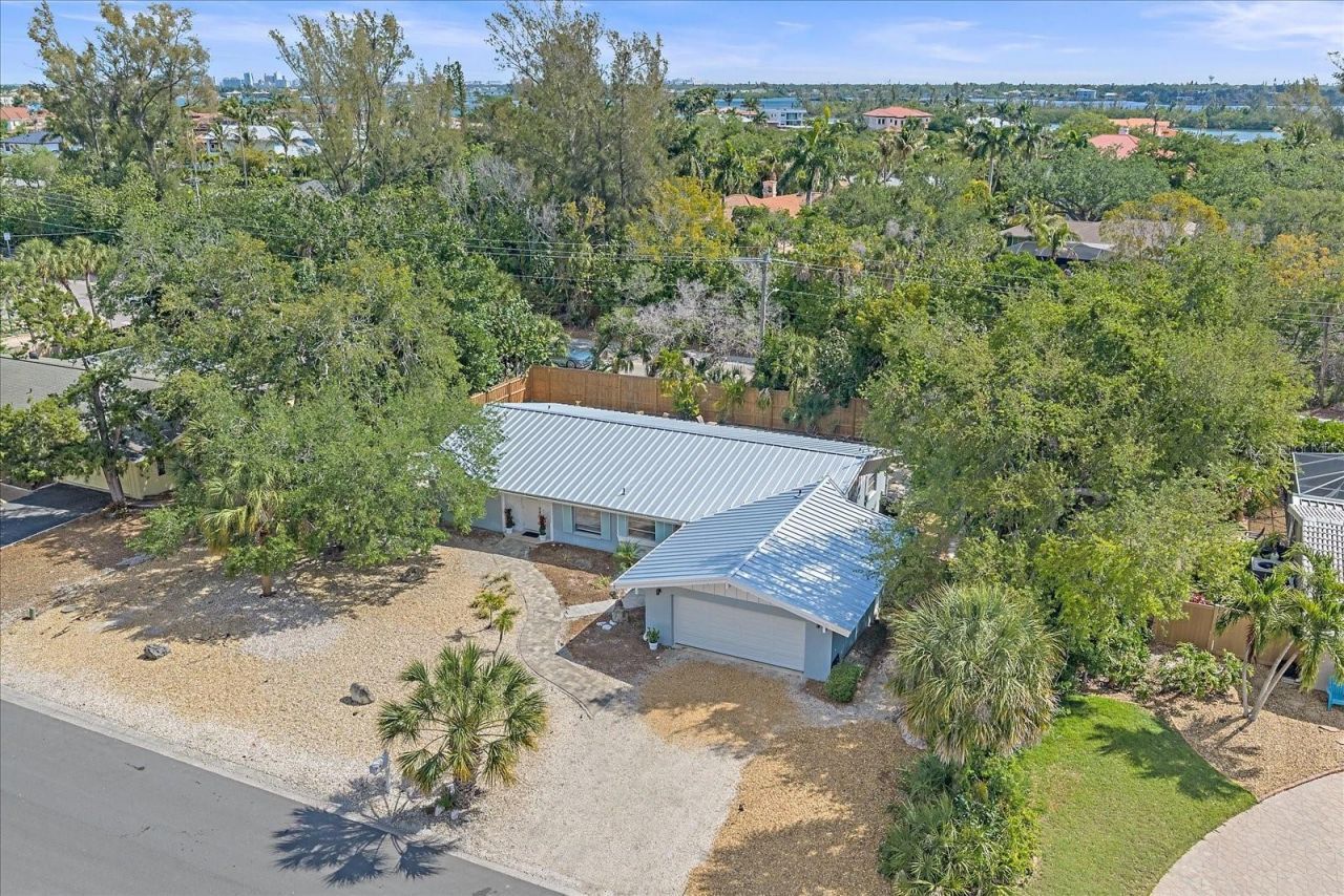 611 Venice Lane, Sarasota, FL 34242 Photo