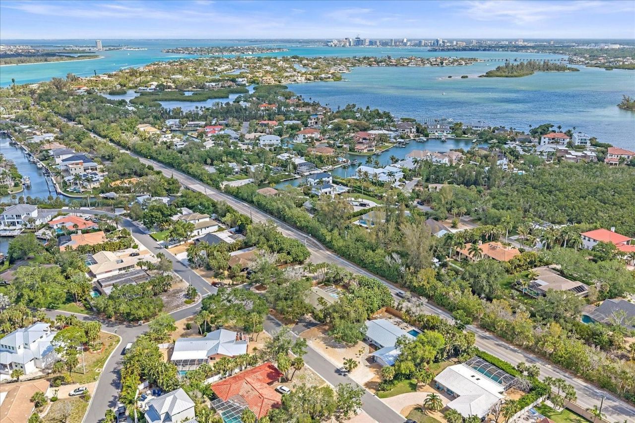 611 Venice Lane, Sarasota, FL 34242 Photo
