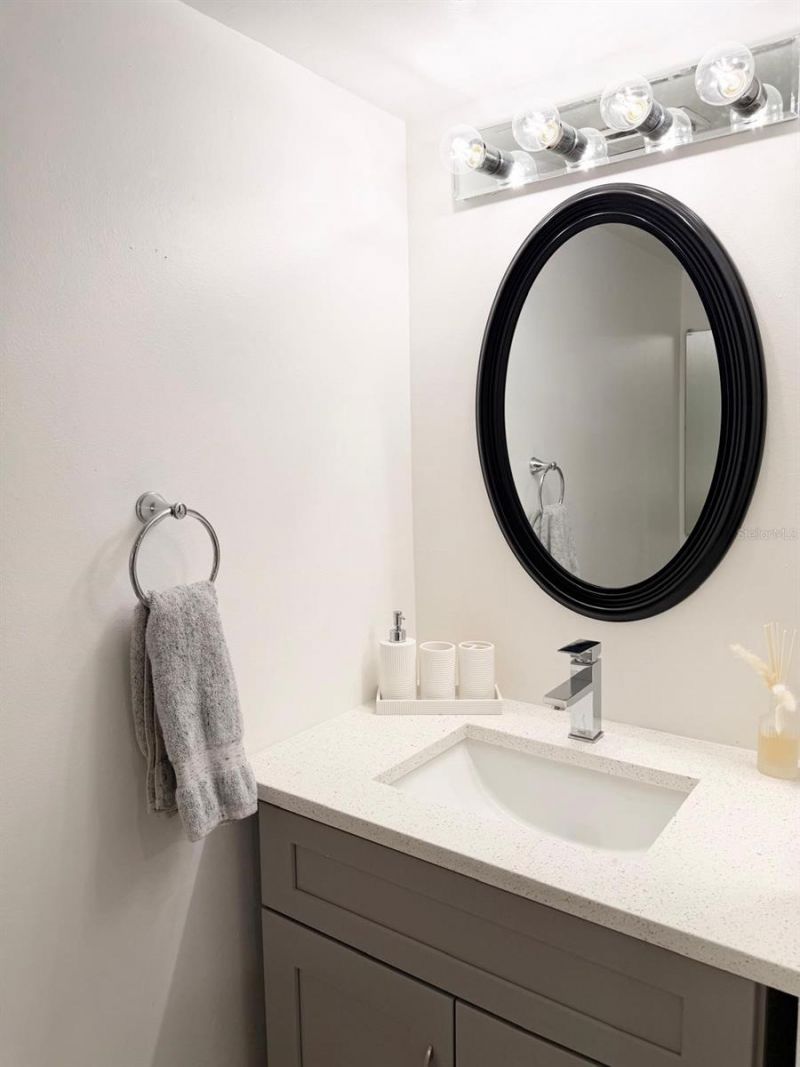 16th Pl, Unit 102, Cape Coral, FL 33914 Photo