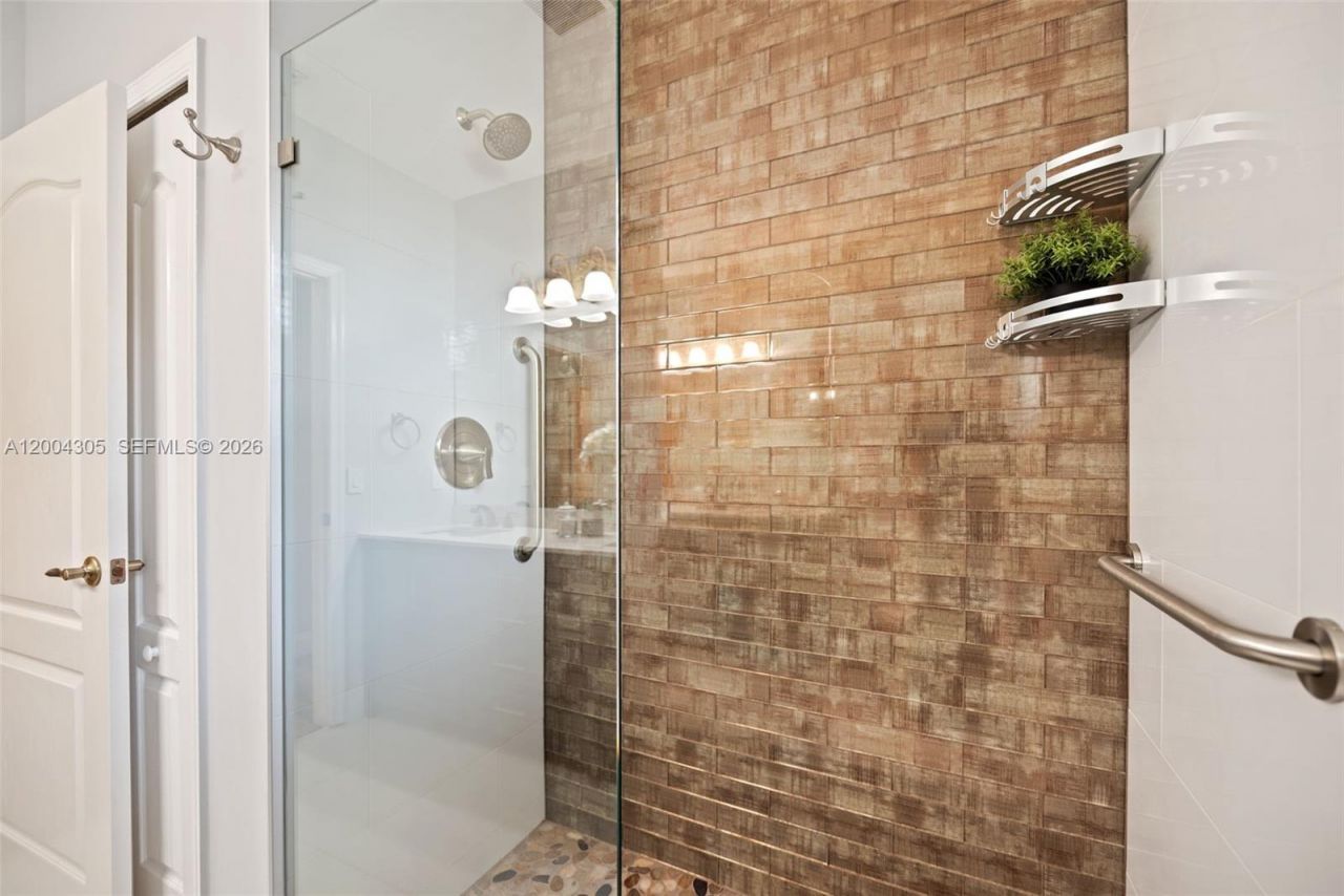2556 Eagle Run Ln, Weston, FL 33327 Photo