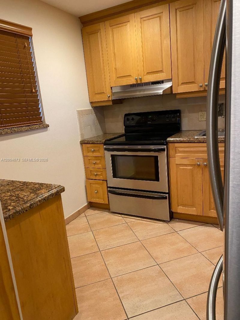 100 Edgewater Dr, Unit 102, Coral Gables, FL 33133 Photo
