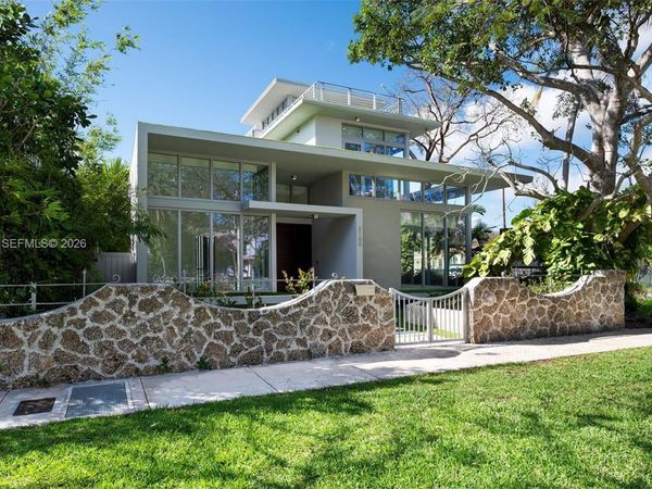 2100 S Miami Ave , Miami, FL 33129