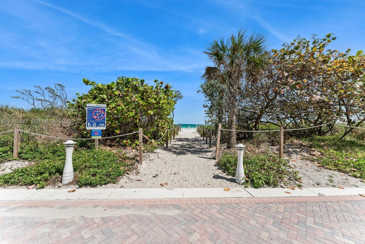 5255 Collins Ave, Unit 11A, Miami Beach, FL 33140 Photo