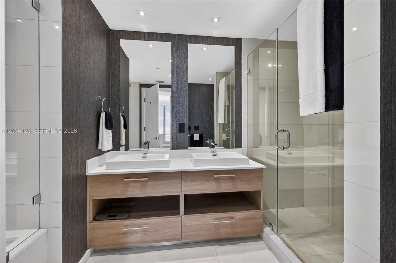 1300 S Miami Ave, Unit 3103, Miami, FL 33130 Photo