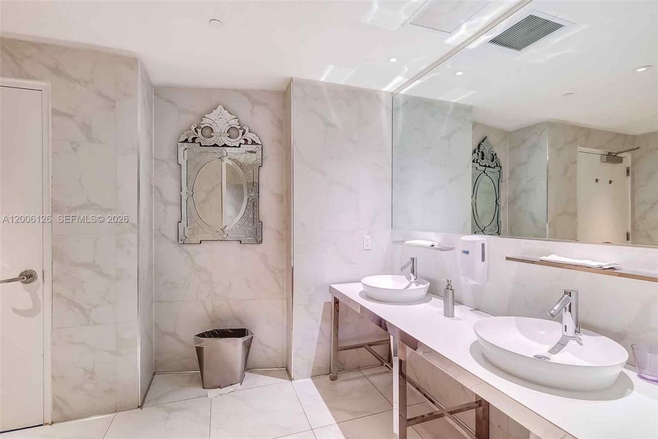 1300 S Miami Ave, Unit 3103, Miami, FL 33130 Photo