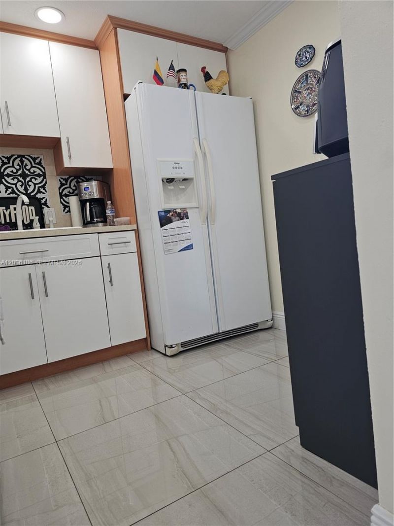 20500 W Country Club Dr, Unit 609, Aventura, FL 33180 Photo