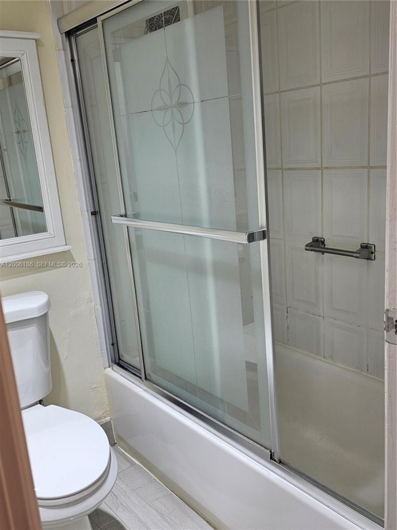 20500 W Country Club Dr, Unit 609, Aventura, FL 33180 Photo