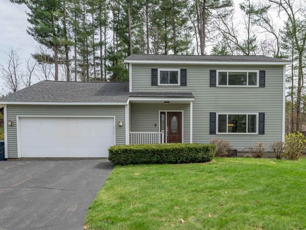 14 Olympia Circle, Nashua, NH 03062