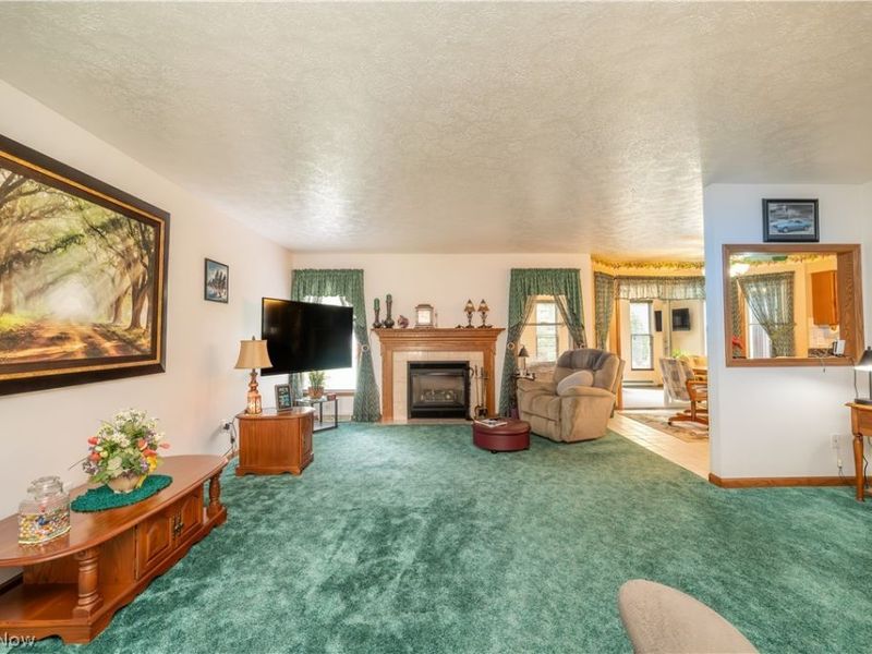 11 Spring Creek Drive, Cortland, OH 44410 Photo 13