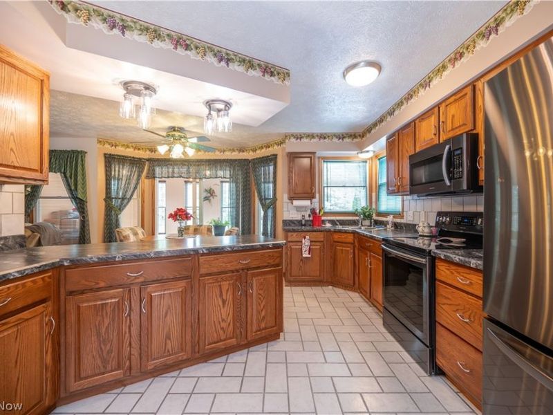 11 Spring Creek Drive, Cortland, OH 44410 Photo 19