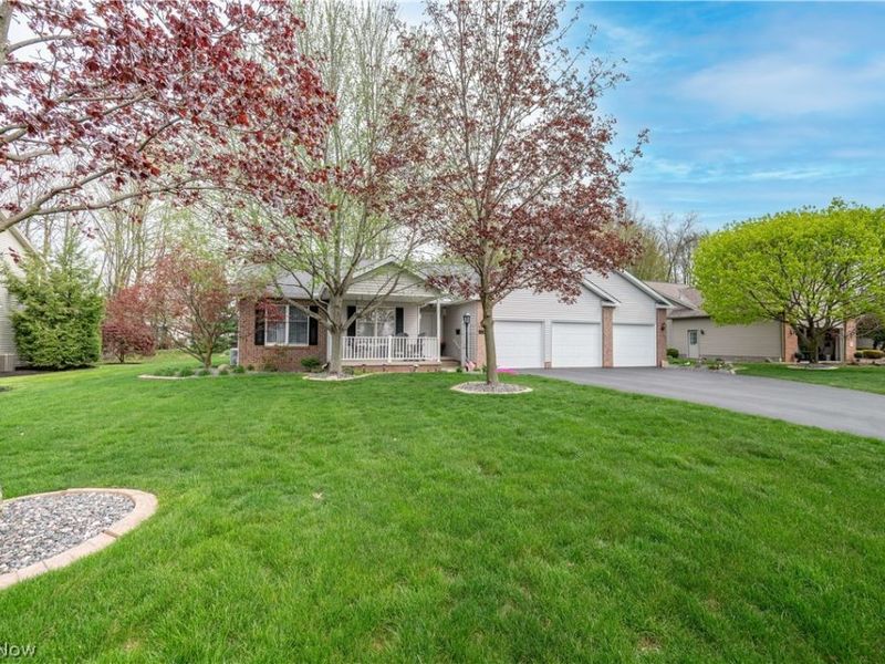 11 Spring Creek Drive, Cortland, OH 44410 Photo 3