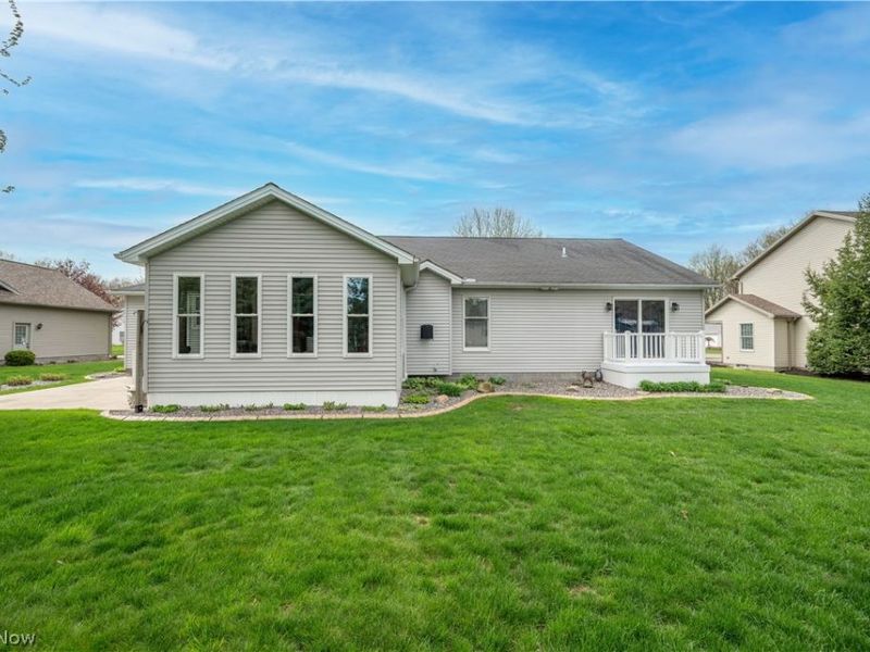 11 Spring Creek Drive, Cortland, OH 44410 Photo 6