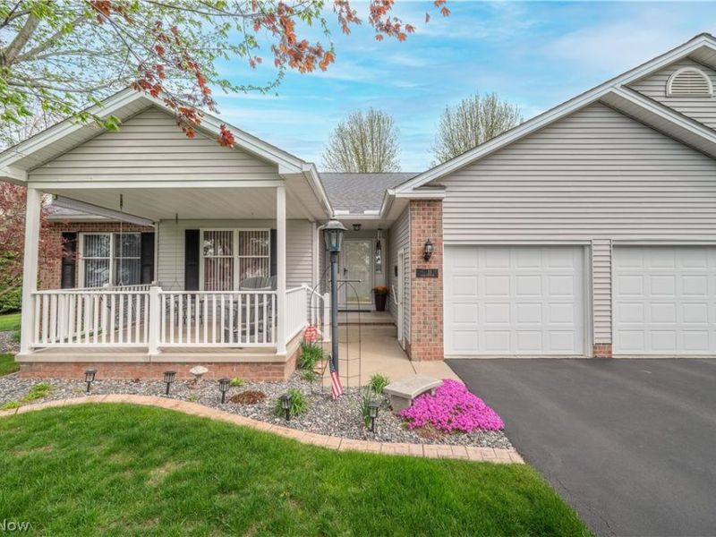 11 Spring Creek Drive, Cortland, OH 44410 Photo 9