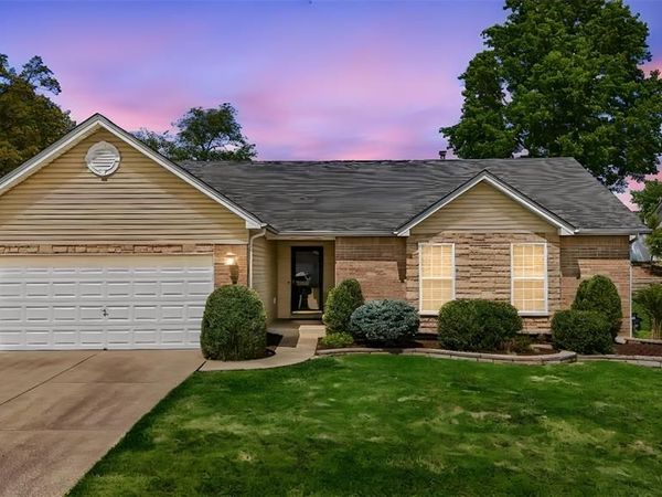 1433 Sunview Drive , O'Fallon, MO 63366