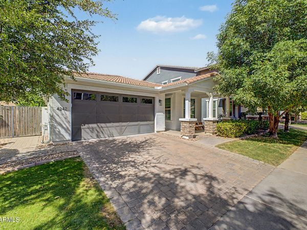 4242 E RAWHIDE Street, Gilbert, AZ 85296