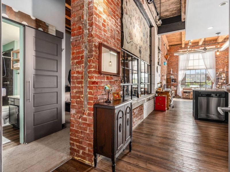 570 S Front Street, Unit 211, Columbus, OH 43215 Photo 5