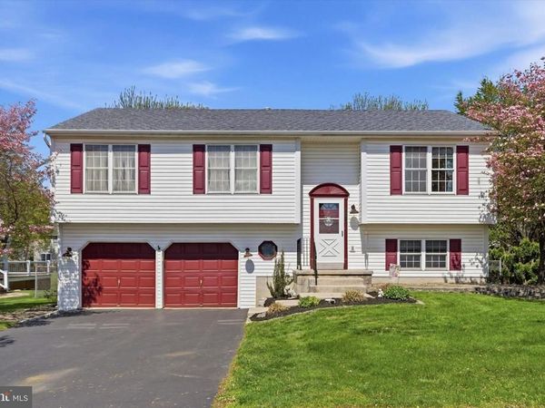 4451 GREEN TREE ROAD, READING, PA 19606