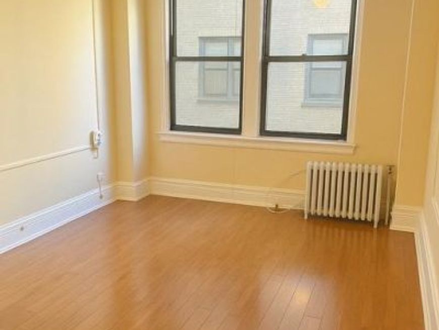 1324 Locust Street, Unit 528, Philadelphia, PA 19107 Main Photo