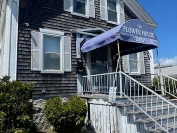 2157 Acushnet Ave, New Bedford, MA 02745