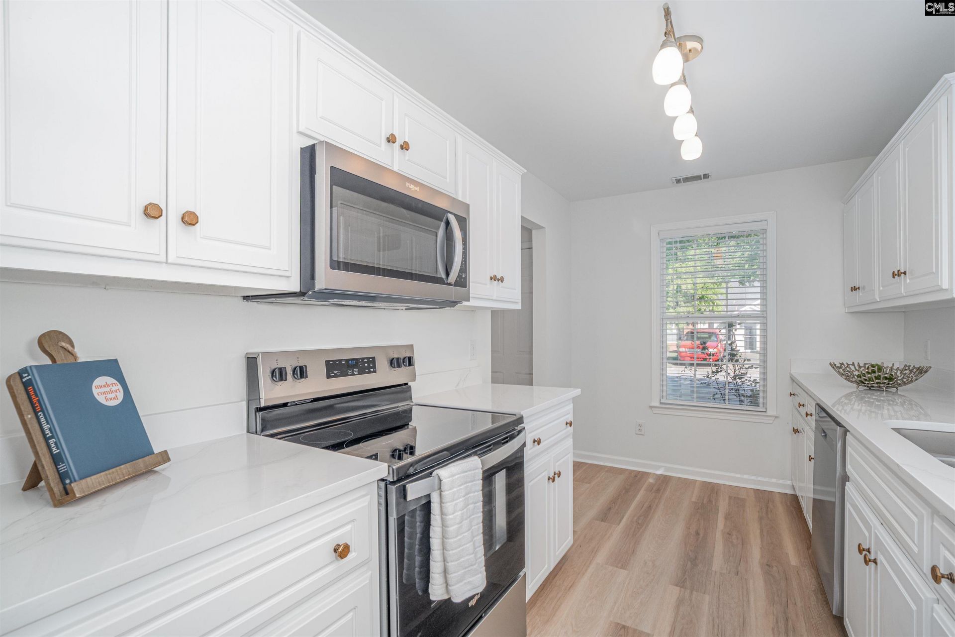 129 Waverly Point Drive  Photo 10