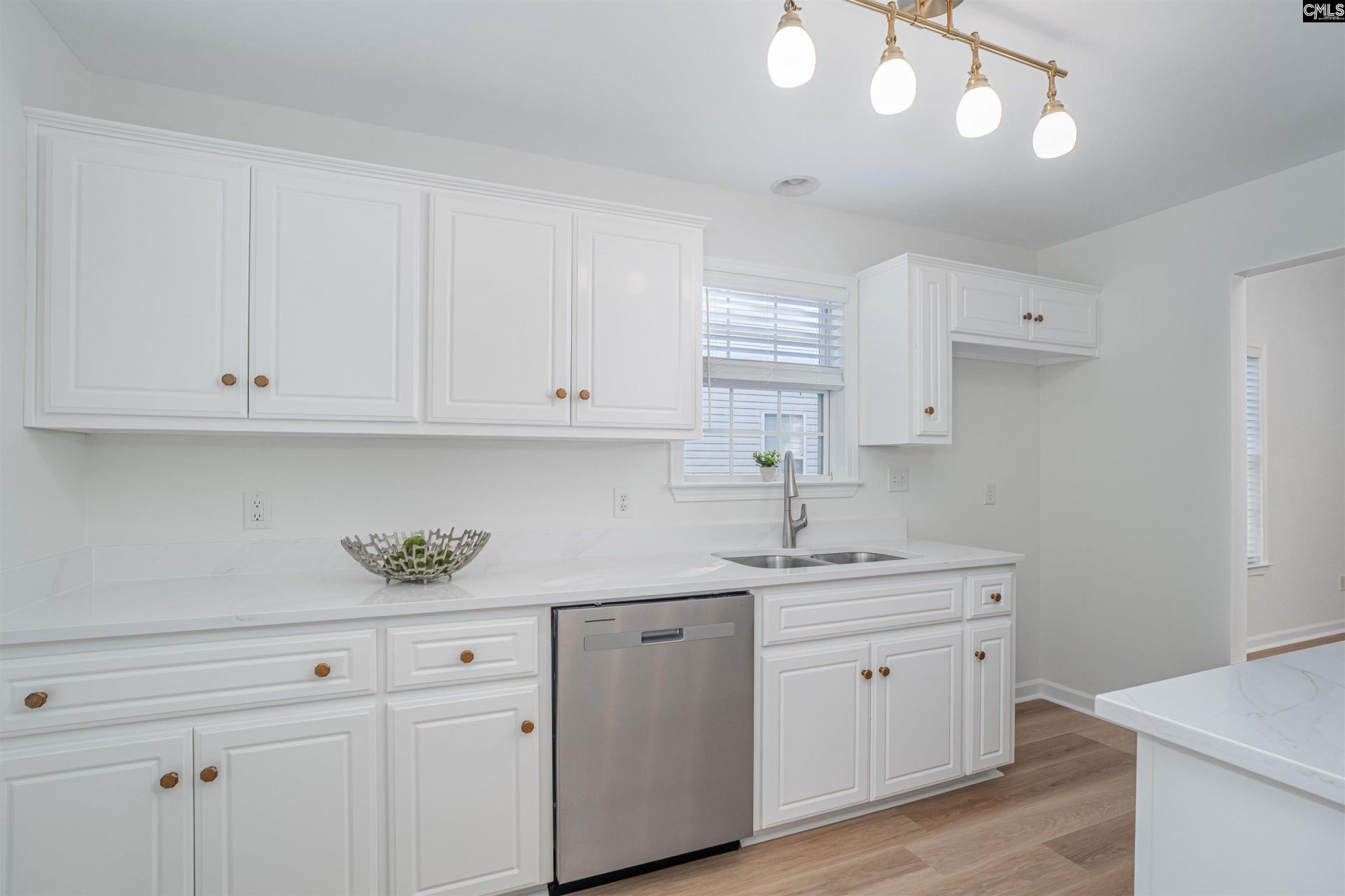 129 Waverly Point Drive  Photo 11