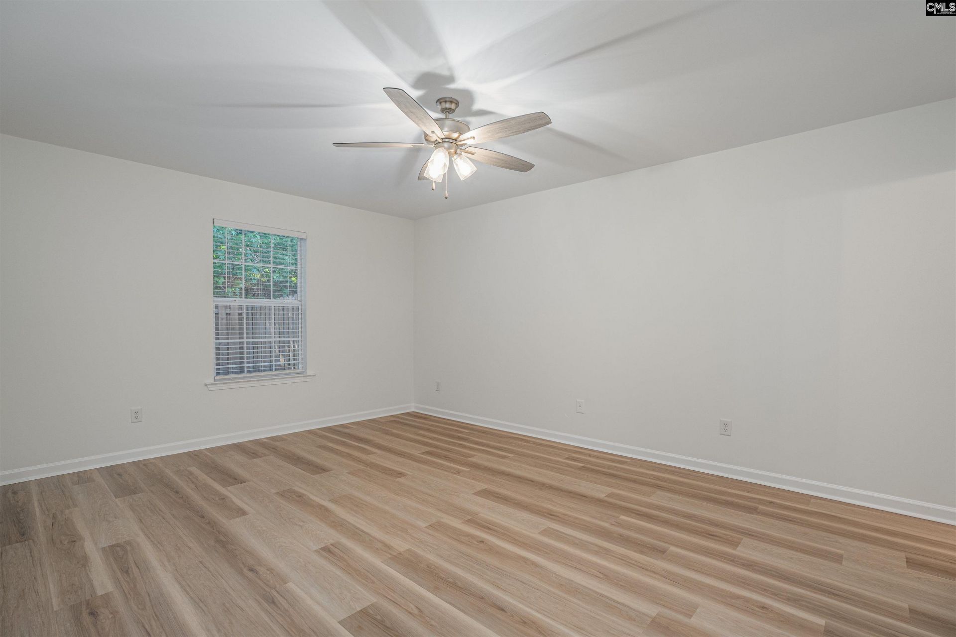 129 Waverly Point Drive  Photo 13