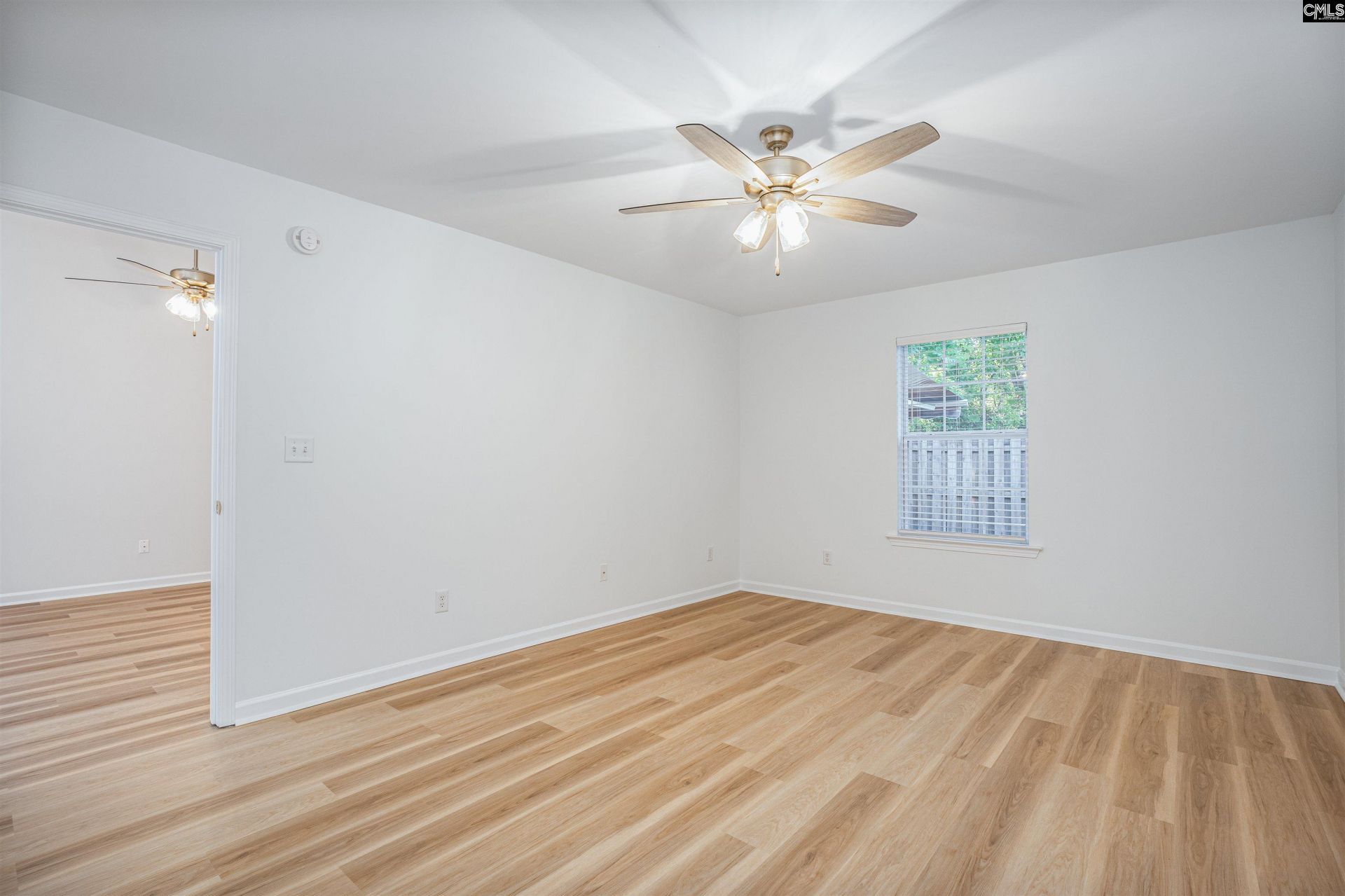 129 Waverly Point Drive  Photo 16