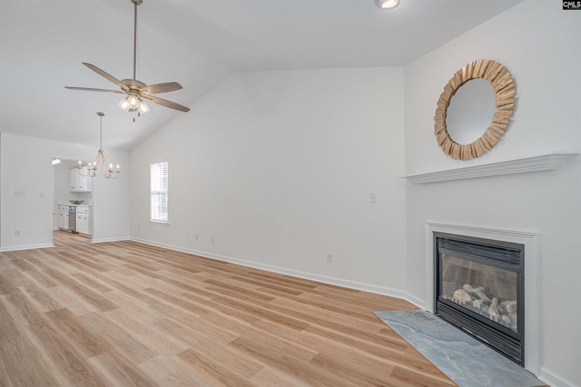 129 Waverly Point Drive  Photo 7