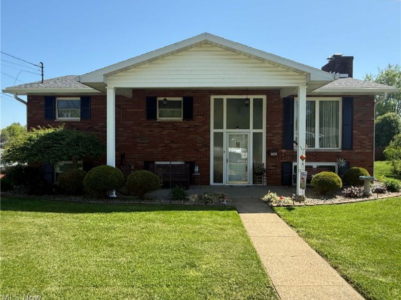 1451 Poplar Avenue, Belpre, OH 45714 Photo 1