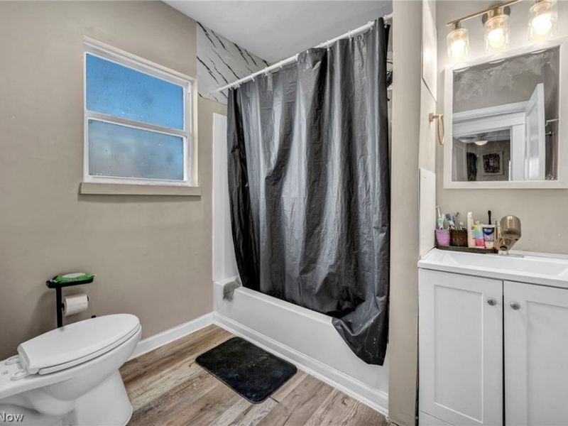 14413 Milverton Road, Cleveland, OH 44120 Photo 18