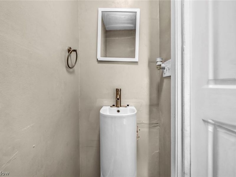 14413 Milverton Road, Cleveland, OH 44120 Photo 19