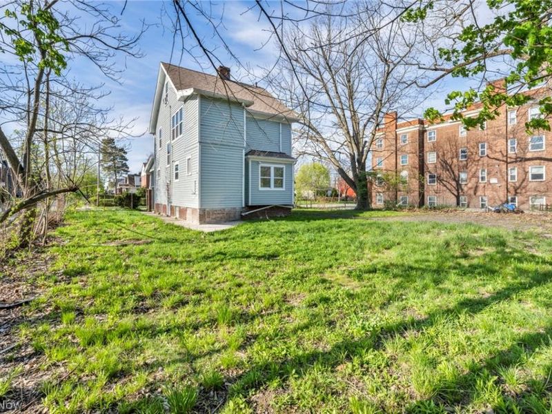 14413 Milverton Road, Cleveland, OH 44120 Photo 23