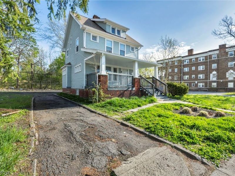 14413 Milverton Road, Cleveland, OH 44120 Photo 3