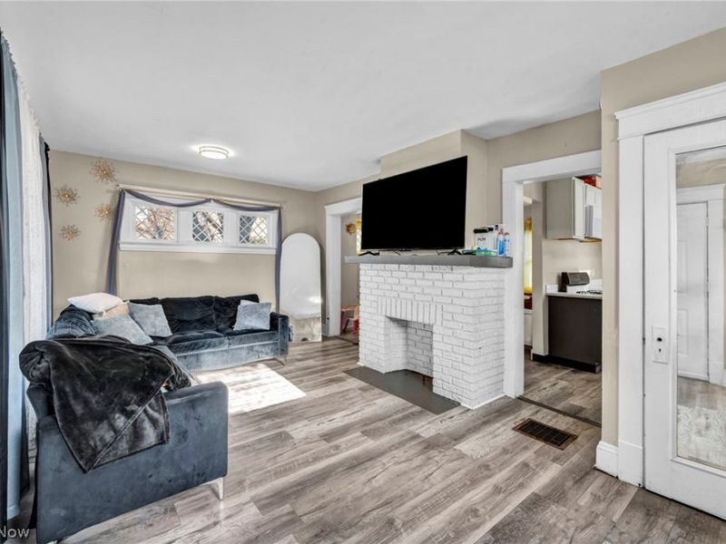 14413 Milverton Road, Cleveland, OH 44120 Photo 4