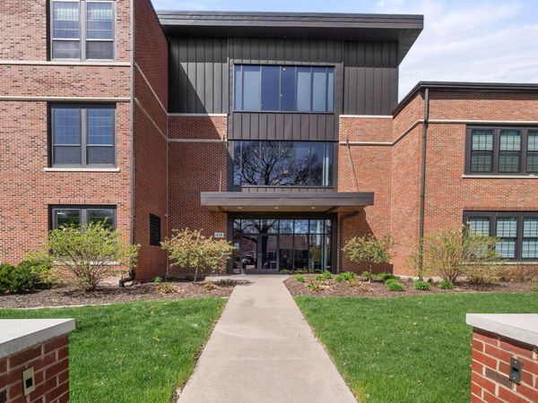 415 Stanton Avenue, Unit 213, Ames, IA 50014