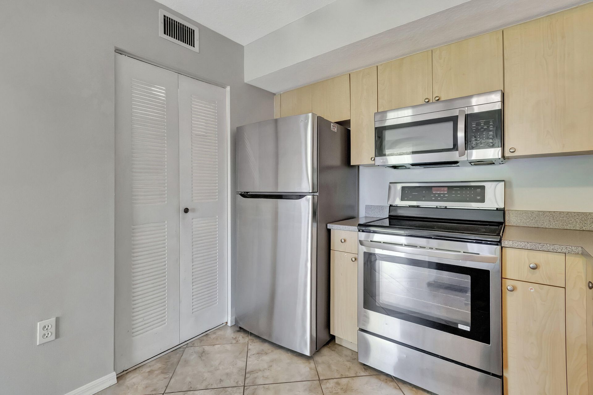 116 Villa Circle, Unit 116, Boynton Beach, FL 33435 Photo