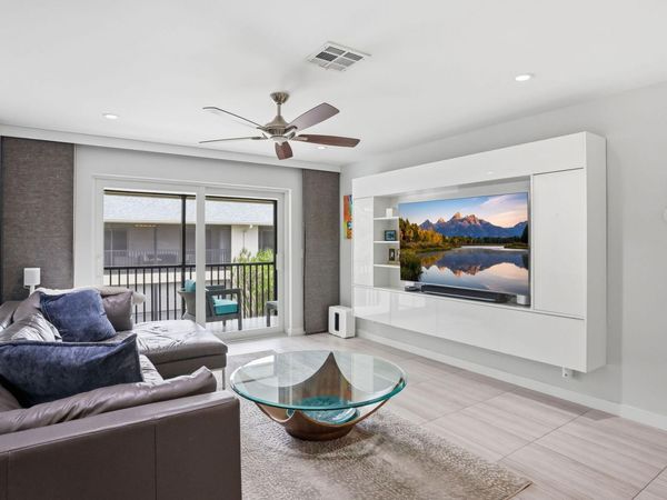 807 NE 1st Street, Unit 6w, Delray Beach, FL 33483