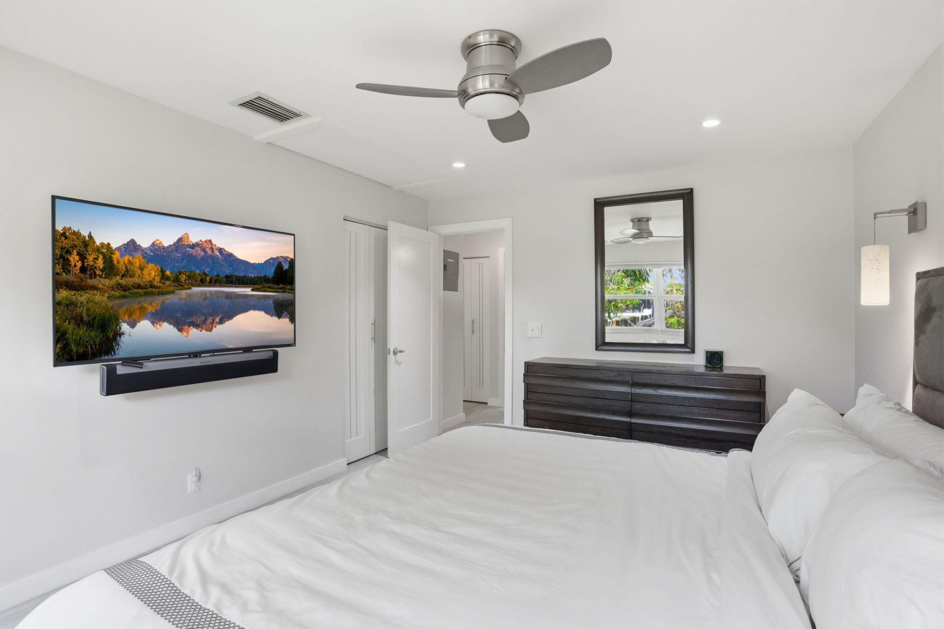 807 NE 1st Street, Unit 6w, Delray Beach, FL 33483 Photo